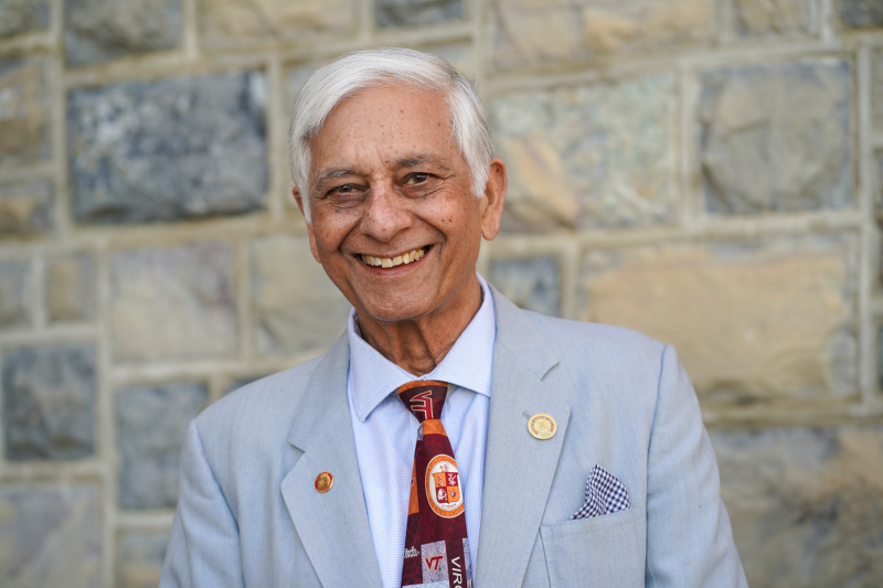 2016 Agee Award recipient Dr. John White, Jr.